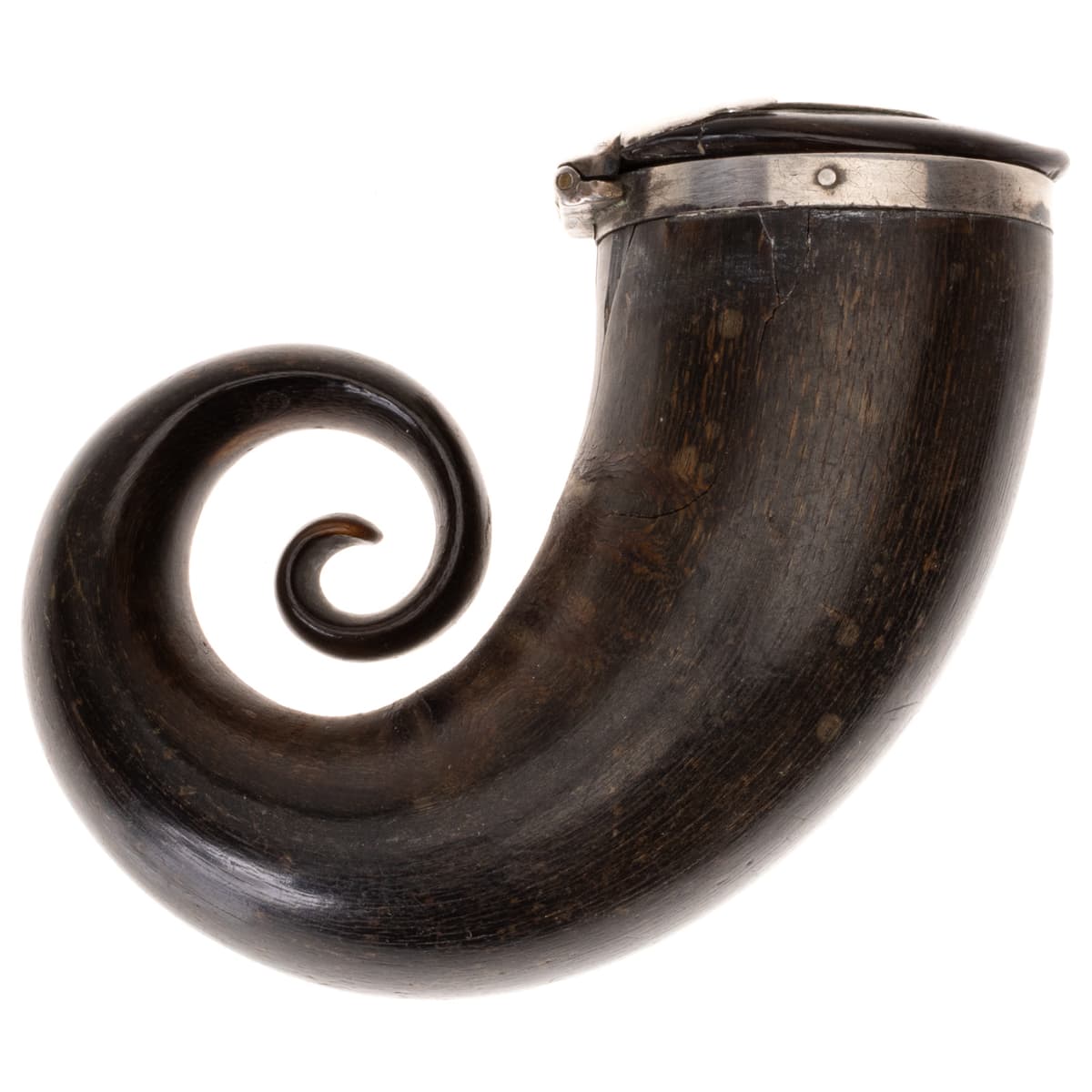Antique Scottish ram’s horn snuff mull with spiral curl and silver-mounted lid