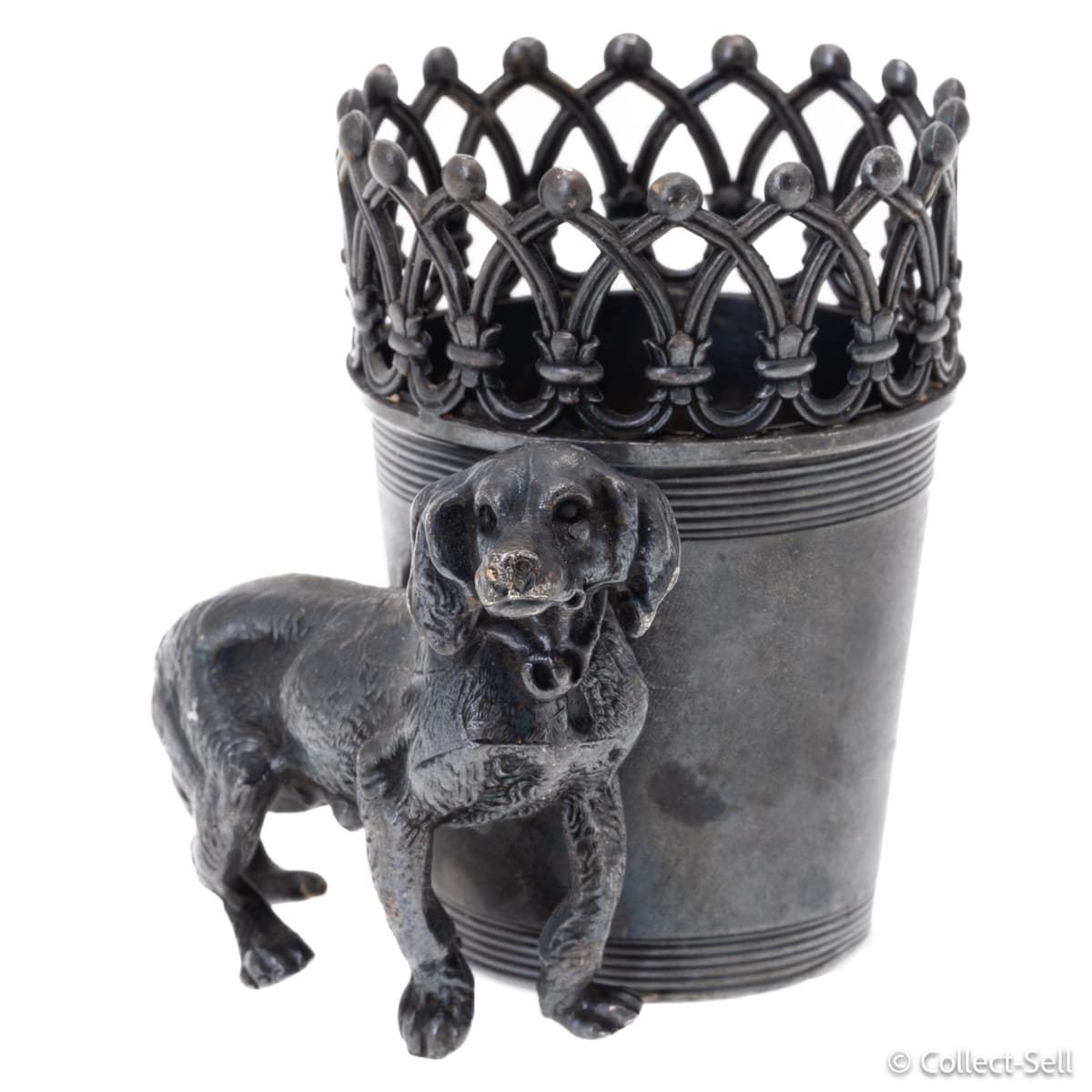 Victorian-era silver-plated figural match holder made by James W. Tufts of Boston, Massachusetts featuring Setter or Spaniel Dog