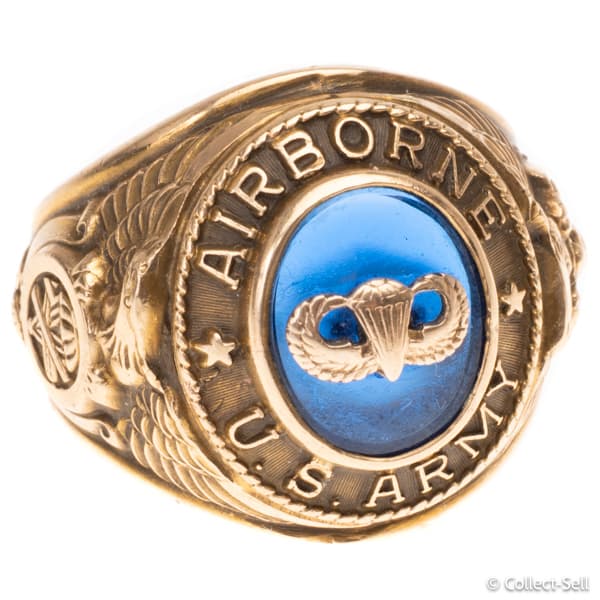 Crest Craft U.S. Army Airborne 10K gold ring with blue cabochon and airborne parachute insignia